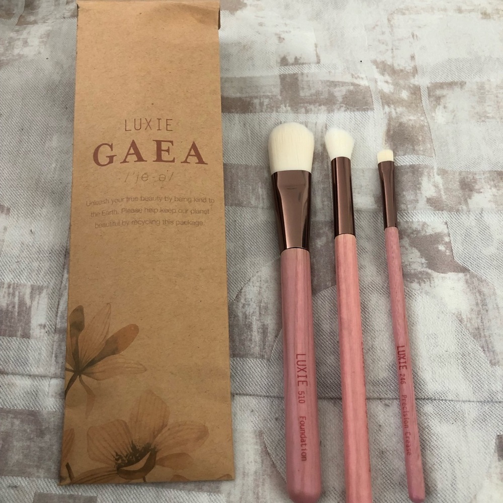 NIB Luxie Gaea 3 piece Brush Set